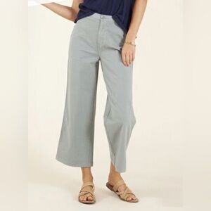 Carve Designs Women's Wide Leg Sage Green Cropped Pants